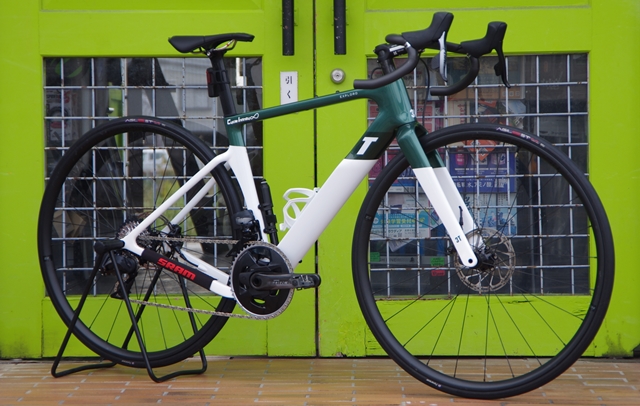212_EXPLORO_RACE_MAX_01.jpg 212_EXPLORO_RACE_MAX_01.jpg
